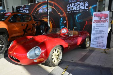Pasay, PH - APR 6 - Hernandez Speedster 1 Manila Uluslararası Otomobil Fuarı 'nda 6 Nisan 2024 tarihinde Pasay, Filipinler' de. Manila International Auto Show, Filipinler 'de her yıl düzenlenen bir otomobil fuarıdır..