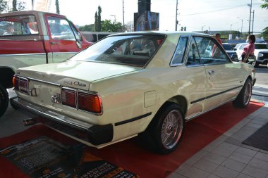Pasay, PH - APR 6 - Toyota Corona Manila Uluslararası Otomobil Fuarı 'nda 6 Nisan 2024 tarihinde Pasay, Filipinler' de. Manila International Auto Show, Filipinler 'de her yıl düzenlenen bir otomobil fuarıdır..