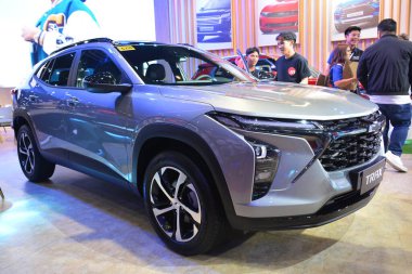 Pasay, PH - APR 6 - Manila Uluslararası Otomobil Fuarı 'nda Chevrolet trax 6 Nisan 2024 tarihinde Pasay, Filipinler' de. Manila International Auto Show, Filipinler 'de her yıl düzenlenen bir otomobil fuarıdır..