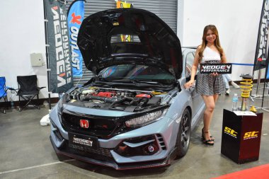 Pasay, PH - APR 6 - Honda civic Manila Uluslararası Otomobil Fuarı 'nda 6 Nisan 2024 tarihinde Pasay, Filipinler' de. Manila International Auto Show, Filipinler 'de her yıl düzenlenen bir otomobil fuarıdır..