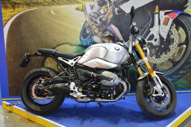 Pasay, PH - MAR 24 - 24 Mart 2024 tarihinde Filipinler 'in Pasay şehrinde gerçekleştirilen Inside Racing Bike Fest and Trade Show' da Bmw R 9eT. İçerideki yarış, Filipinler 'de her yıl düzenlenen bir motosiklet gösterisi..