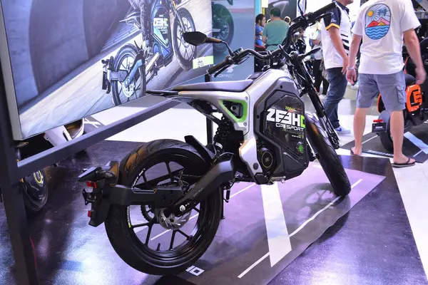 stock image PASAY, PH - APR 27 - Zeeho city sport at Makina Moto Show on April 27, 2024 in Pasay, Philippines. Makina Moto is a annual motorcycle show held in Philippines.