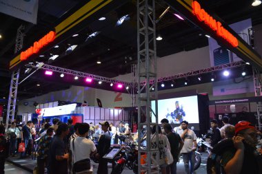 Pasay, PH - 27 Nisan - 27 Nisan 2024 tarihinde Filipinler, Pasay 'da Makina Moto Show' da Royal Enfield Booth. Makina Moto, Filipinler 'de düzenlenen yıllık bir motosiklet fuarıdır..