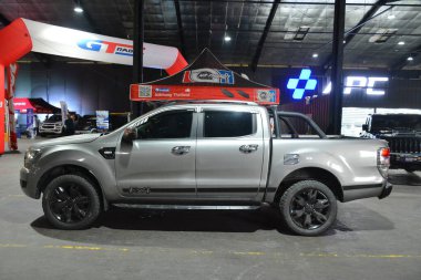 QUEZON CITY, PH - AUG 10 - Ford Ranger 10 Ağustos 2024 'te Quezon City, Filipinler' de Birleşik Tekerlek Fuarı 'nda. Wheels United, Filipinler 'de düzenlenen bir otomobil fuarıdır..