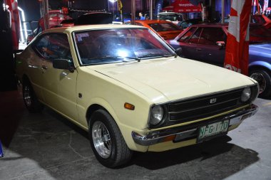 QUEZON ŞEHRİ, PH - 10 AUG Toyota Corolla 10 Ağustos 2024 tarihinde Quezon City, Filipinler 'de Wheels United Fuarı' nda. Wheels United, Filipinler 'de düzenlenen bir otomobil fuarıdır..