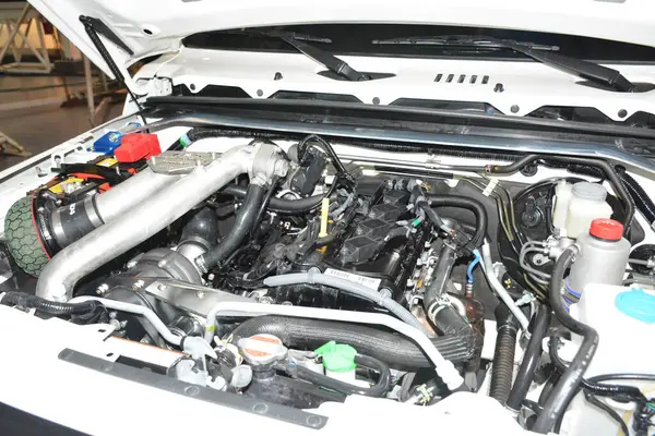 PASIG, PH - 31 AUG - Suzuki Jimny motoru 31 Ağustos 2024 tarihinde Pasig, Filipinler 'de Street Show Garajı' nda. Sokak gösterisi garajı, Filipinler 'de düzenlenen bir otomobil fuarıdır..