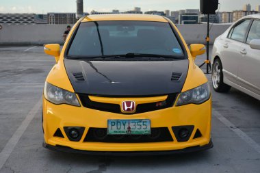 PARANAQUE, PH - OCT 19 - Honda Civic 19 Ekim 2024 tarihinde Paranaque, Filipinler 'de buluşacak. FD Takımı, Filipinler 'de düzenlenen bir otomobil kulübü etkinliğidir..