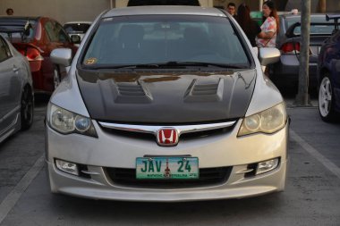 PARANAQUE, PH - OCT 19 - Honda Civic 19 Ekim 2024 tarihinde Paranaque, Filipinler 'de buluşacak. FD Takımı, Filipinler 'de düzenlenen bir otomobil kulübü etkinliğidir..