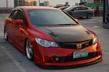 PARANAQUE, PH - OCT 19 - Honda Civic 19 Ekim 2024 tarihinde Paranaque, Filipinler 'de buluşacak. FD Takımı, Filipinler 'de düzenlenen bir otomobil kulübü etkinliğidir..