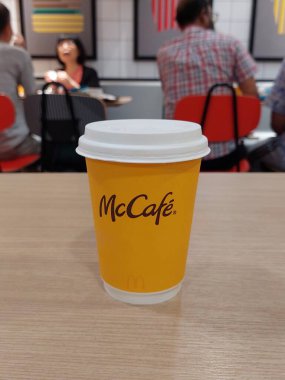 JORDAN, HK - 25 Mayıs - McDonalds Mccafe Cup 25 Mayıs 2024 'te Ürdün, Hong Kong' da. McDonalds, Amerika Birleşik Devletleri 'nde çok uluslu bir fast food zinciri..