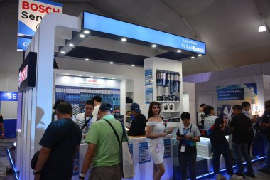 Pasay, PH - OCT 27 - Filipin Uluslararası Otomobil Fuarı Bosch standı 27 Ekim 2024, Pasay, Filipinler. PIMS, Filipinler 'de her iki yılda bir düzenlenen bir otomobil etkinliğidir..