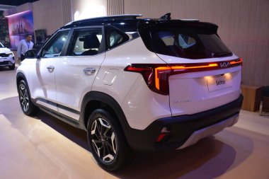 Pasay, PH - OCT 27 - PIMS veya Filipin Uluslararası Otomobil Fuarı 'nda Kia seltos 27 Ekim 2024, Pasay, Filipinler. PIMS, Filipinler 'de her iki yılda bir düzenlenen bir otomobil etkinliğidir..