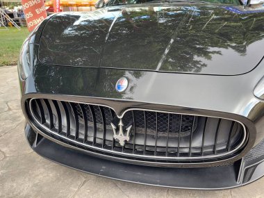 Pasay, PH - NOV 9 - PMX veya Filipin motor sporları fuarında Maserati granturismo 9 Kasım 2024 tarihinde Pasay, Filipinler 'de. PMX, Filipinler 'de düzenlenen yıllık bir yarış arabası etkinliğidir..