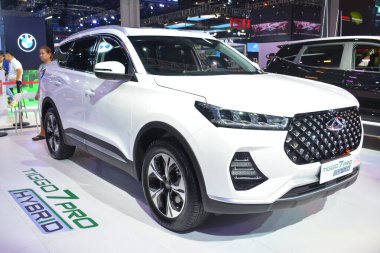 Pasay, PH - OCT 27 - Chery tiggo 7 pro hybrid at PIMS or Philippine International Motor Show 27 Ekim 2024, Pasay, Filipinler. PIMS, Filipinler 'de her iki yılda bir düzenlenen bir otomobil etkinliğidir..