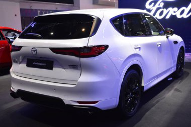 Pasay, PH - OCT 27 - PIMS veya Filipin Uluslararası Otomobil Fuarı 'nda Mazda cx-60 27 Ekim 2024, Pasay, Filipinler. PIMS, Filipinler 'de her iki yılda bir düzenlenen bir otomobil etkinliğidir..