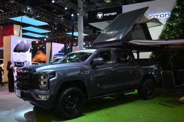 Pasay, PH - OCT 27 - PIMS veya Filipin Uluslararası Otomobil Fuarı 'nda Foton tunland v7, 27 Ekim 2024, Pasay, Filipinler. PIMS, Filipinler 'de her iki yılda bir düzenlenen bir otomobil etkinliğidir..