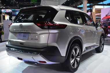 Pasay, PH - OCT 27 - PIMS veya Filipin Uluslararası Otomobil Fuarı 'nda Nissan x-patikası 27 Ekim 2024 tarihinde Pasay, Filipinler' de. PIMS, Filipinler 'de her iki yılda bir düzenlenen bir otomobil etkinliğidir..