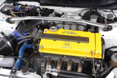 PASIG, PH - NOV 23 - Honda civic engine at DBTK Auto Salon 23 Kasım 2024, Pasig, Filipinler. 