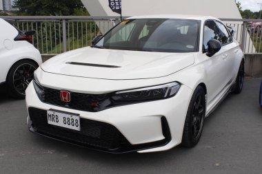 PASIG, PH - NOV 23 - Honda civic, 23 Kasım 2024 tarihinde Pasig, Filipinler 'de DBTK Oto Salonu' nda. 