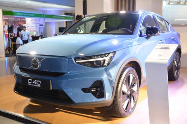 Pasay, PH - 26 - Filipin Elektrik Aracı Zirvesi 'nde Volvo c40, 26 Ekim 2024 Pasay, Filipinler. Filipin Elektrikli Araç Zirvesi, Filipinler 'de her yıl düzenlenen bir otomobil etkinliğidir..