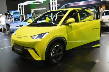 Pasay, PH-26-Byd martı Filipin Elektrik Aracı Zirvesi 'nde 26 Ekim 2024 Pasay, Filipinler. Filipin Elektrikli Araç Zirvesi, Filipinler 'de her yıl düzenlenen bir otomobil etkinliğidir..