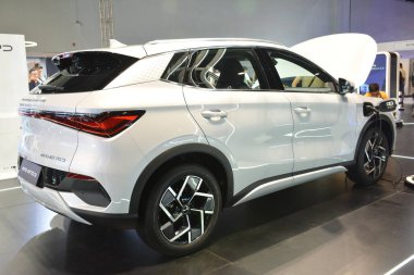 Pasay, PH-26 - Filipin Elektrik Aracı Zirvesi 'nde Byd atto 3, 26 Ekim 2024 Pasay, Filipinler. Filipin Elektrikli Araç Zirvesi, Filipinler 'de her yıl düzenlenen bir otomobil etkinliğidir..