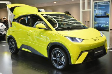 Pasay, PH-26-Byd martı Filipin Elektrik Aracı Zirvesi 'nde 26 Ekim 2024 Pasay, Filipinler. Filipin Elektrikli Araç Zirvesi, Filipinler 'de her yıl düzenlenen bir otomobil etkinliğidir..