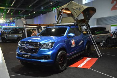 Pasay, PH - OCT 26 - Filipin Elektrik Aracı Zirvesi 'nde 26 Ekim 2024' te Filipin, Filipinler 'de zengin 6 Dongfeng. Filipin Elektrikli Araç Zirvesi, Filipinler 'de her yıl düzenlenen bir otomobil etkinliğidir..