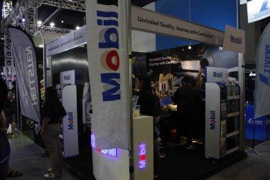 Pasay, PH-16 - 16 Kasım 2024 tarihinde Pasay, Filipinler 'deki Manila Oto Salonu' nda mobil kabin. Manila Auto Salon, Filipinler 'de düzenlenen bir pazar sonrası araba fuarıdır..