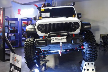 Pasay, PH-NOV 16 - 16 Kasım 2024 'te Filipinler' in Pasay şehrinde Manila Oto Salonu 'nda cip çobanı. Manila Auto Salon, Filipinler 'de düzenlenen bir pazar sonrası araba fuarıdır..