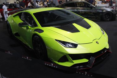 Pasay, PH-16-Lamborghini huracan 16 Kasım 2024 tarihinde Pasay, Filipinler 'de. Manila Auto Salon, Filipinler 'de düzenlenen bir pazar sonrası araba fuarıdır..