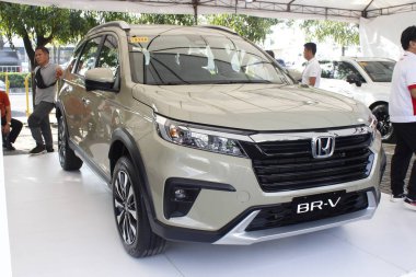 PAsay, PH-16 - Honda brv 16 Kasım 2024 tarihinde Pasay, Filipinler 'de Oto Focus test sürüşünde. Auto Focus, Filipinler 'de düzenlenen bir otomobil test sürüşü etkinliğidir..