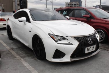 PARANAQUE, PH-DEC 29 - Manila Fitted Car 'da Lexus Rcf 29 Aralık 2024' te Paranaque, Filipinler 'de buluştu. Manila Fitted, Filipinler 'de bir araba etkinliği düzenleyen bir araba grubu.. 