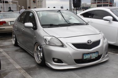 PARANAQUE, PH-29 - Manila Fitted Car 'da Toyota vios 29 Aralık 2024' te Paranaque, Filipinler 'de buluşuyor. Manila Fitted, Filipinler 'de bir araba etkinliği düzenleyen bir araba grubu.. 