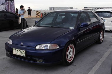 PARANAQUE, PH - JAN 11 - Honda Civic Meyve suyu yılı açılışında 11 Ocak 2025, Paranaque, Filipinler. Meyve suyu yılı açılışı, Filipinler 'de düzenlenen bir otomobil yarışması.. 