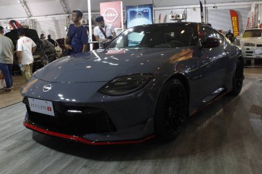 MUNTINLUPA, PH - JAN 28 - Nissan z 19 Ocak 2025 tarihinde Muntinlupa, Filipinler 'de Neo klasik araba fuarında. Neo Classic, Filipinler 'de düzenlenen bir pazar sonrası araba fuarıdır..