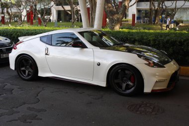 MUNTINLUPA, PH - JAN 28 - Nissan z 19 Ocak 2025 tarihinde Muntinlupa, Filipinler 'de Neo klasik araba fuarında. Neo Classic, Filipinler 'de düzenlenen bir pazar sonrası araba fuarıdır..