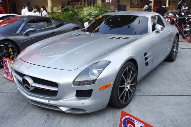 MANILA, PH-25 - Mercedes Benz 25 Ocak 2025 tarihinde Manila, Filipinler 'de San Beda araba fuarında amg. San Beda araba fuarı her yıl Filipinler 'de düzenlenen bir otomobil fuarıdır..