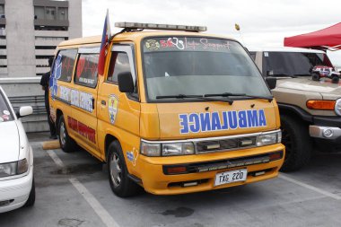 PARANAQUE, PH - 9 Şubat - Prosper Car 'daki ambulans aracı 9 Şubat 2025' te Paranaque, Filipinler 'de buluştu. Prosper, Filipinler 'de bir etkinlik düzenleyen bir araba grubu..