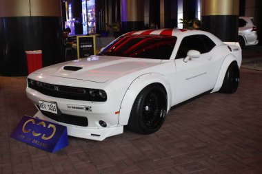 PARANAQUE, PH - 9 Şubat - 9 Şubat 2025 tarihinde Filipinler 'in Paranaque şehrinde Manila Süper Festivali' nde Dodge meydan okudu. Super Fest Manila, Filipinler 'de düzenlenen bir otomobil fuarıdır..