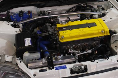 MUNTINLUPA, PH - MAR 8 - Honda Meet Manila 'da Honda civic motor 8 Mart 2025 tarihinde Muntinlupa, Filipinler' de. Honda Meet Manila, Filipinler 'de düzenlenen bir otomobil etkinliği.