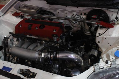 MUNTINLUPA, PH - MAR 8 - Honda Meet Manila 'da Honda civic motor 8 Mart 2025 tarihinde Muntinlupa, Filipinler' de. Honda Meet Manila, Filipinler 'de düzenlenen bir otomobil etkinliği.