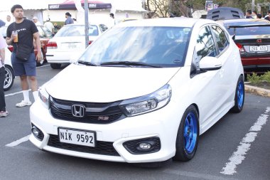 MUNTINLUPA, PH - MAR 8 - Honda Meet Manila 'da Honda brio 8 Mart 2025 tarihinde Muntinlupa, Filipinler' de. Honda Meet Manila, Filipinler 'de düzenlenen bir otomobil etkinliği.