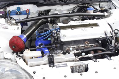 MUNTINLUPA, PH - MAR 8 - Honda Meet Manila 'da Honda civic motor 8 Mart 2025 tarihinde Muntinlupa, Filipinler' de. Honda Meet Manila, Filipinler 'de düzenlenen bir otomobil etkinliği.