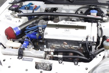 MUNTINLUPA, PH - MAR 8 - Honda Meet Manila 'da Honda civic motor 8 Mart 2025 tarihinde Muntinlupa, Filipinler' de. Honda Meet Manila, Filipinler 'de düzenlenen bir otomobil etkinliği.