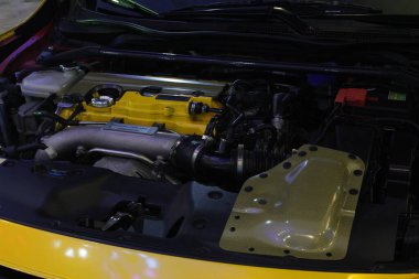 MUNTINLUPA, PH - MAR 8 - Honda Meet Manila 'da Honda civic motor 8 Mart 2025 tarihinde Muntinlupa, Filipinler' de. Honda Meet Manila, Filipinler 'de düzenlenen bir otomobil etkinliği.