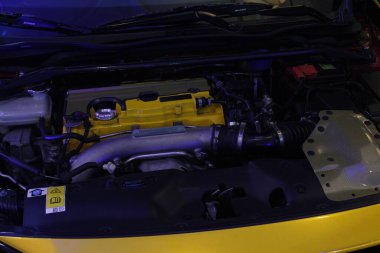 MUNTINLUPA, PH - MAR 8 - Honda Meet Manila 'da Honda civic motor 8 Mart 2025 tarihinde Muntinlupa, Filipinler' de. Honda Meet Manila, Filipinler 'de düzenlenen bir otomobil etkinliği.