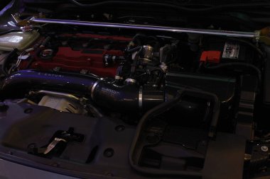 MUNTINLUPA, PH - MAR 8 - Honda Meet Manila 'da Honda civic motor 8 Mart 2025 tarihinde Muntinlupa, Filipinler' de. Honda Meet Manila, Filipinler 'de düzenlenen bir otomobil etkinliği.