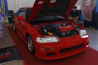 MUNTINLUPA, PH - MAR 8 - Honda Meet Manila 'da Honda crx 8 Mart 2025 tarihinde Muntinlupa, Filipinler' de. Honda Meet Manila, Filipinler 'de düzenlenen bir otomobil etkinliği.