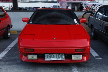 PASIG, PH - MAR 23 - Toyota mr2 23 Mart 2025 tarihinde Pasig, Filipinler 'de otomobil tutkusunda. United Auto Story, Filipinler 'de düzenlenen bir otomobil fuarıdır..
